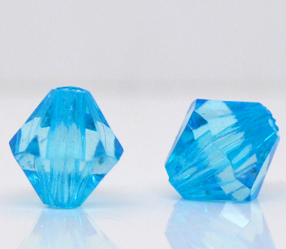 ลูกปัดอะครีลิคไบคอนเหลี่ยมเจีย ขนาด 8x8mm แพ็ค 100 เม็ด