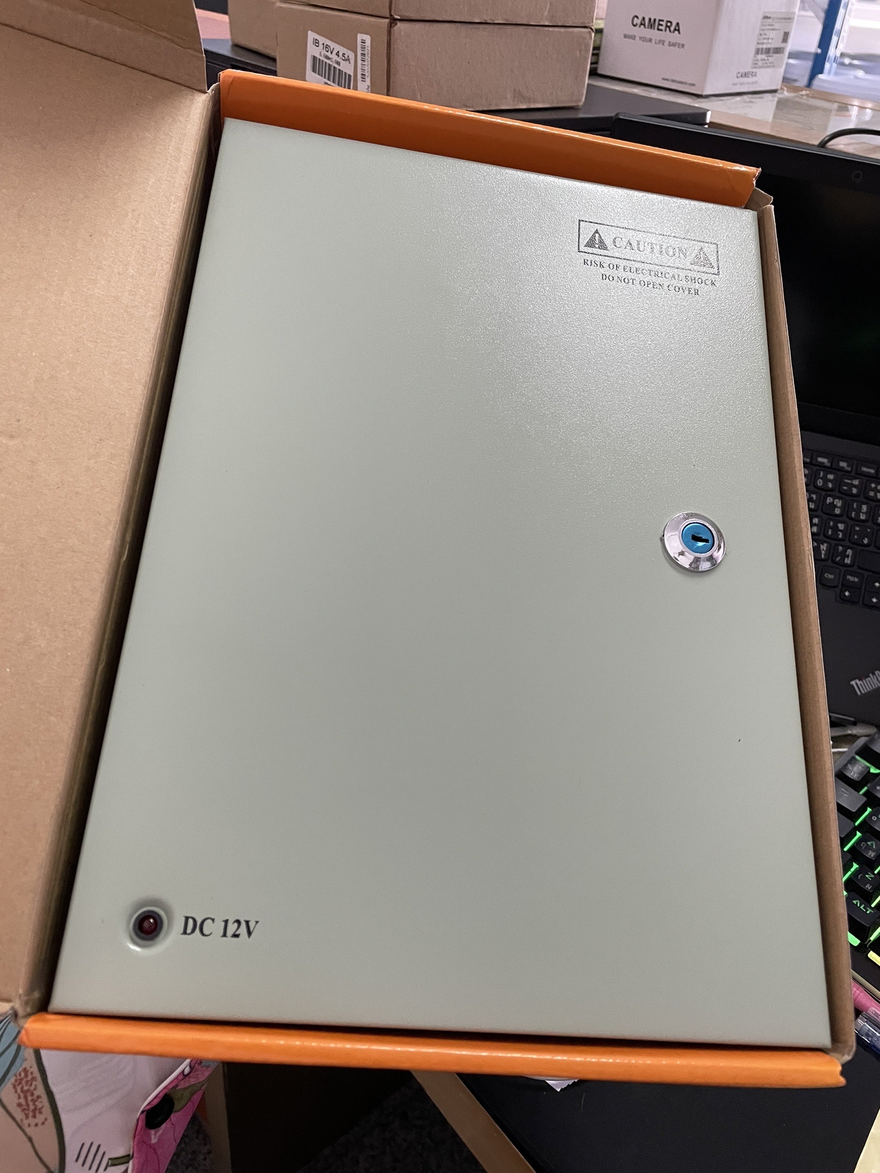 ตู้จ่ายไฟ 12 V DC 18 Output Switch Mode CCTV Power Supply