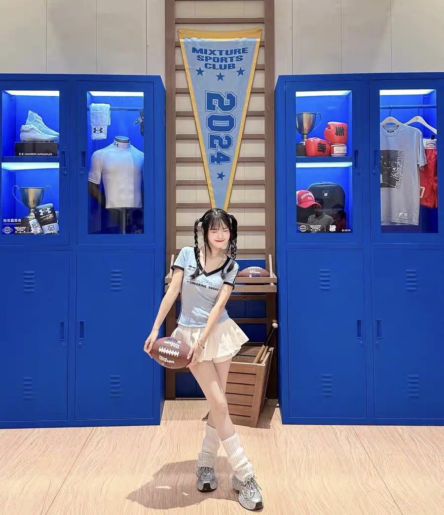 UNPS street tee เสื้อยืดแขนสั้นกุ้นขอบพิมพ์ลาย