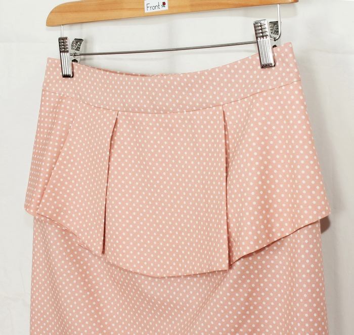 SK-197 กระโปรงแฟชั่น&ทำงาน ทรงสอบ ผ้าคอตต้อนญี่ปุ่นสีชมพูพาสเทล ด้านหน้ากระโปรงจับจีบระบาย