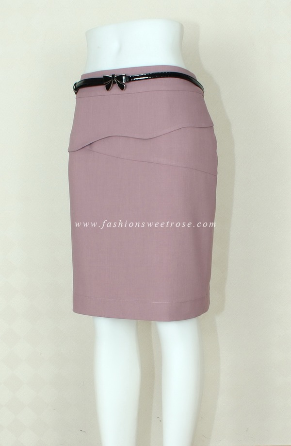SK-374 กระโปรงทรงสอบ ผ้า Rose Skin สีม่วงกะปิ ด้านหน้ากระโปรงออกแบบตัดต่อมีชิ้นแต่งด้านหน้า