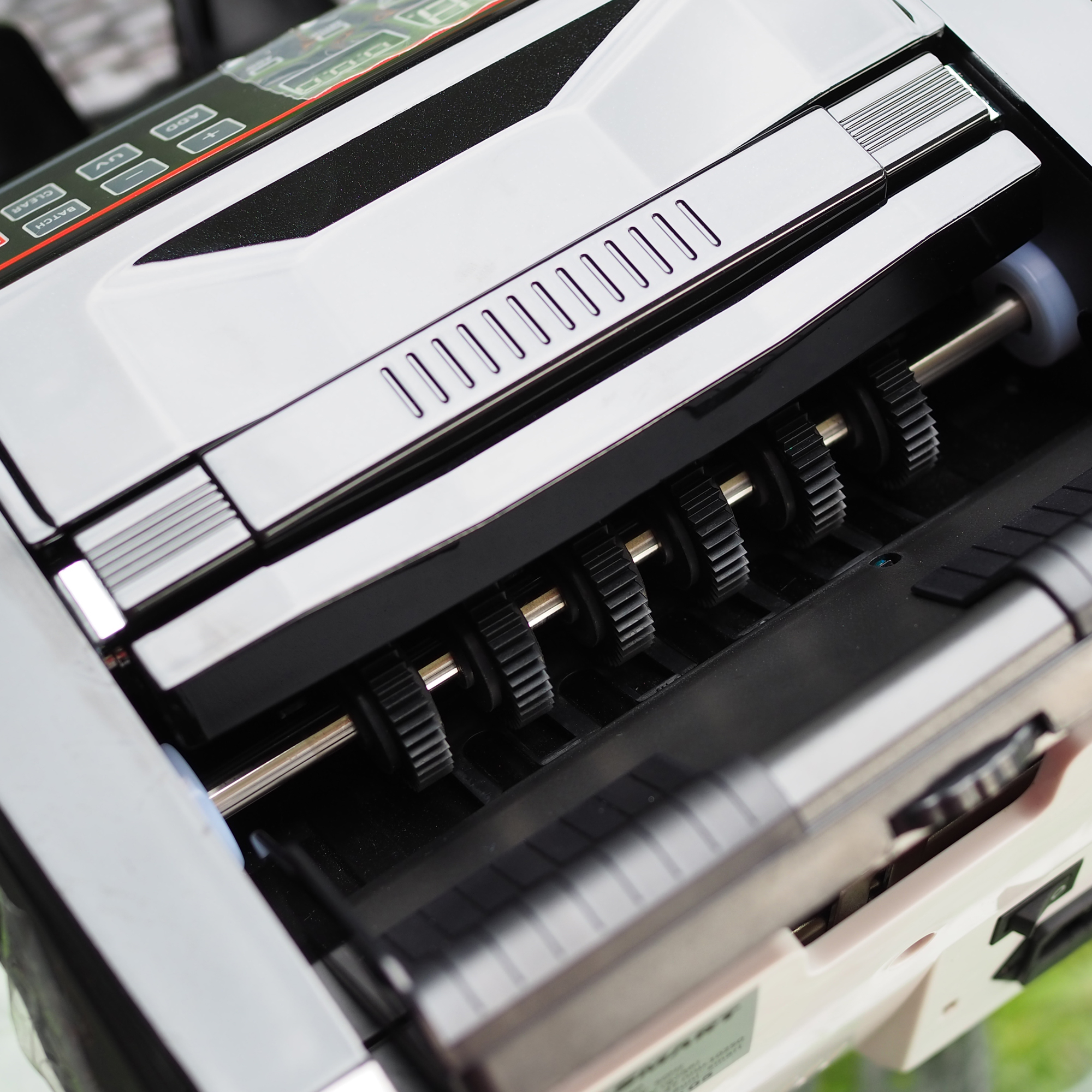 Uni-SMART เครื่องนับธนบัตร เครื่องนับเงิน เครื่องนับแบงค์ ตรวจธนบัตรปลอม US-2750