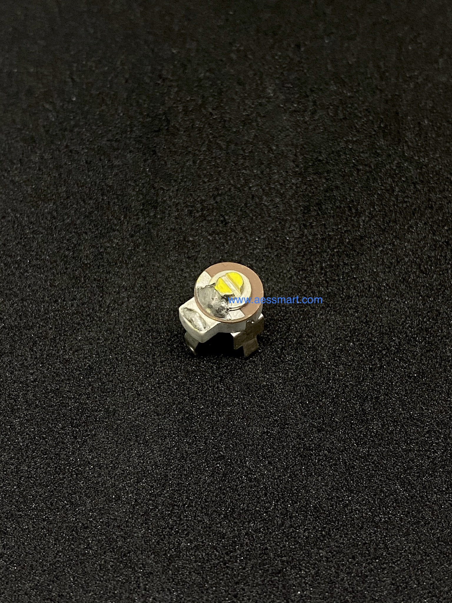VC07B30PF : 30pF trimer สีขาวตัวใหญ่