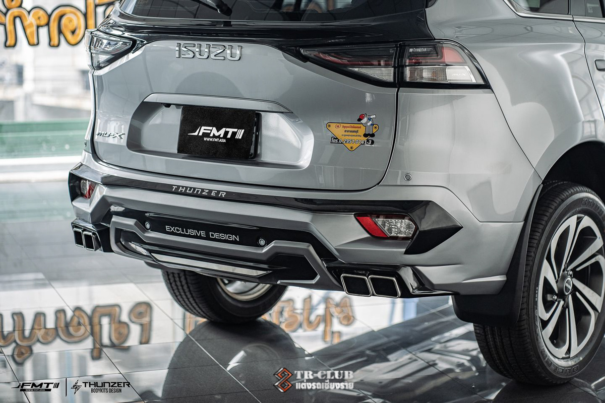 ชุดแต่งสเกิร์ตรอบคัน THUNZER สำหรับ Mu-X 2021