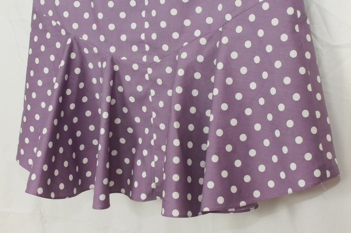 SK-200 กระโปรงแฟชั่น&ทำงาน ทรงย้วย ผ้าคอตต้อนญี่ปุ่นสีม่วง Polka Dot Purple