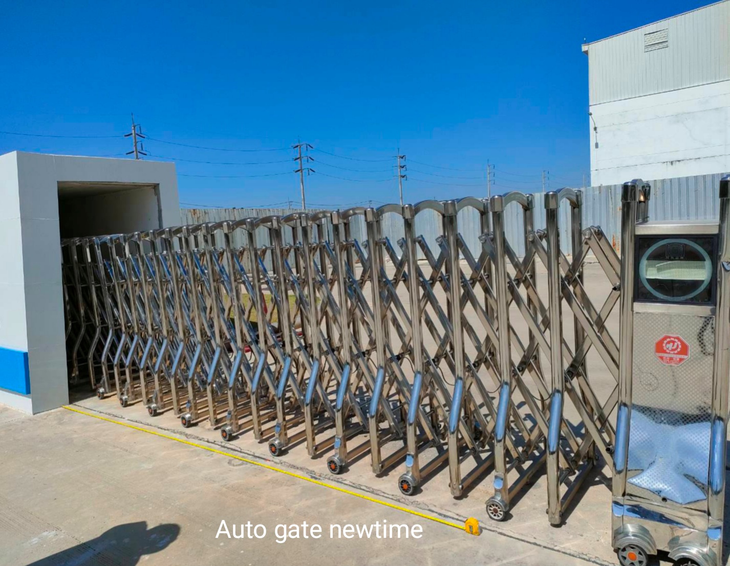 ประตูเลื่อนพับ FOLDING GATE ประตูเลื่อนพับสแตนเลส ประตูรั้วยืดพับ