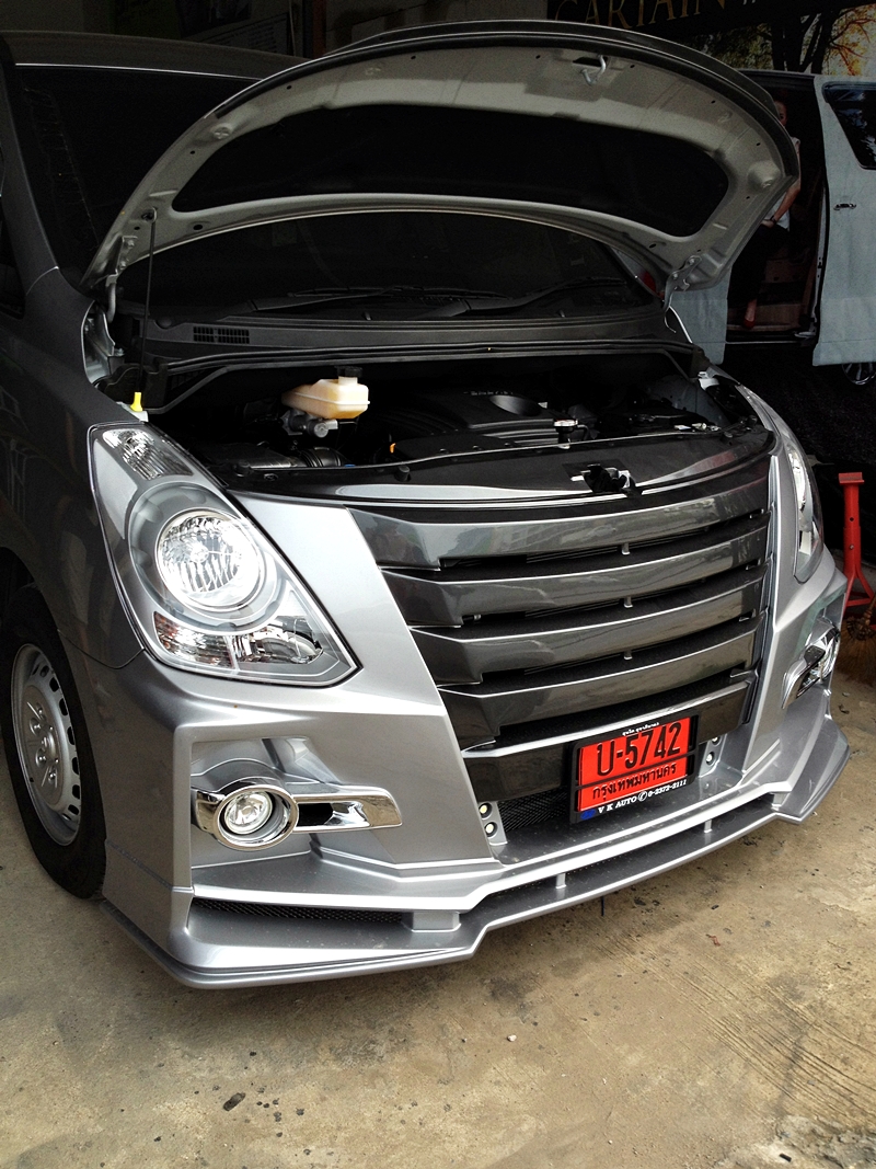 HYUNDAI H-1 TOURING 2016 [ ประตูไฟฟ้า 2 ข้าง + เครื่องเสียง + ชุดแต่งรอบคัน + ผ้าม่าน ] {บ5742}