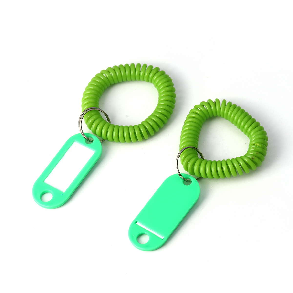 พวงกุญแจสปริง พร้อมป้ายชื่อพีวีซี ขนาดประมาณ 5.5 ซม. มี 2 สี