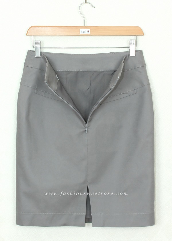 SK-307 กระโปรงแฟชั่น&ทำงาน ทรงสอบ ผ้าคอตต้อนญี่ปุ่น ผสมสเปนเด็กส์สีเทา ตกแต่งด้วยกระดุม 4 เม็ด
