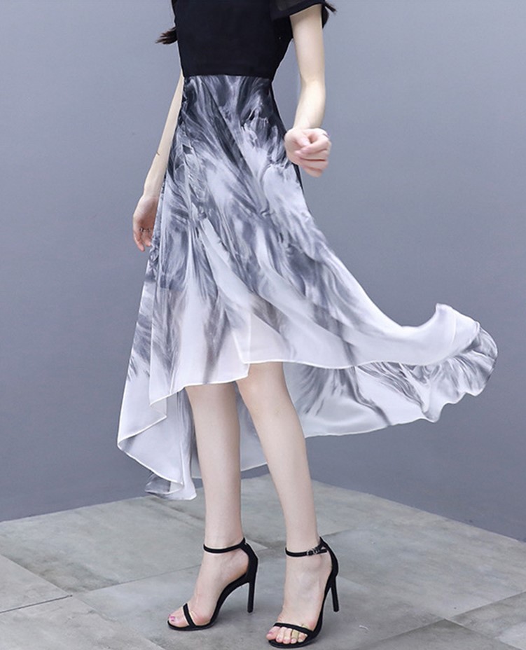 ชุดเดรสผ้าชีฟอง