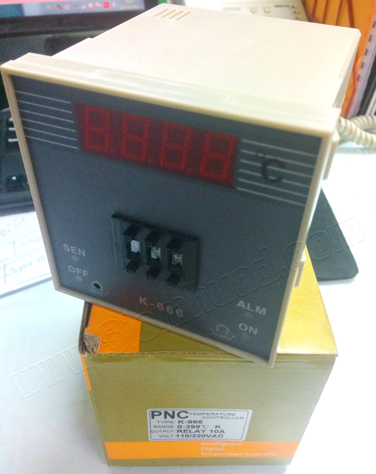 เทมเพอระเชอร์ คอนโทรลเลอร์ Digital Temperature Controller (PNC) K966
