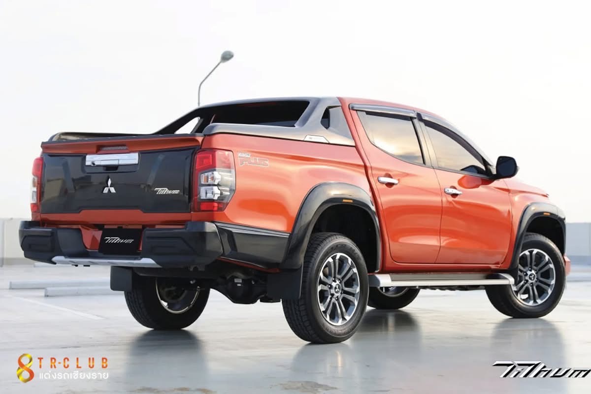 ชุดแต่ง TITHUM TRITON 2023