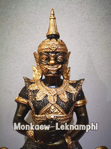 ท้าวเวสสุวรรณแร่เหล็กน้ำพี้ ขนาดสูง 12 นิ้ว