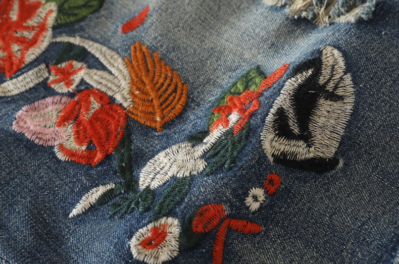 JPNT-002 กางเกงยีนส์ ปักลายดอกไม้สีส้ม ใส่สบายด้วยเอวยางยืด