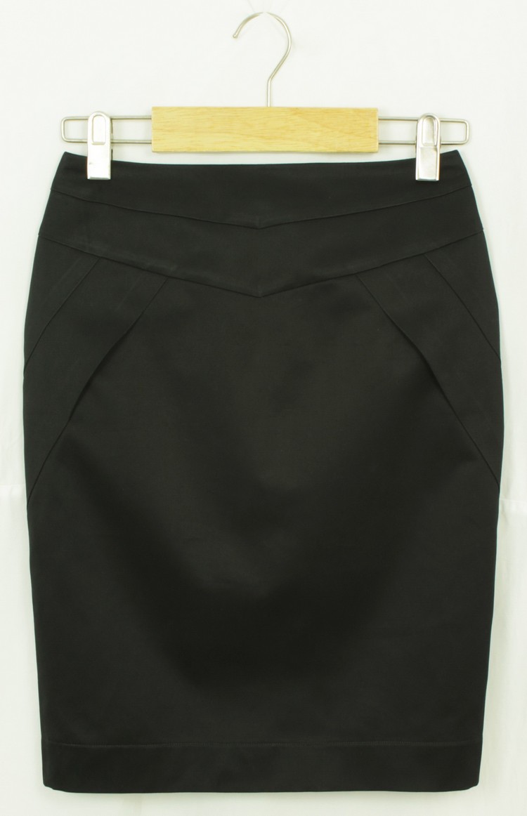 SK-135 กระโปรงแฟชั่น&ทำงาน ทรงสอบขอบเอวตัดต่อเป็นเส้น ผ้าคอตตอนญี่ปุ่นสีดำ