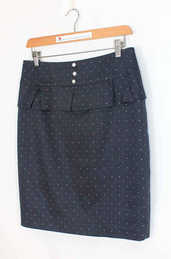 SK-477 กระโปรงทรงสอบ ผ้าคอตต้อนญี่ปุ่นพิมพ์จุดเล็กๆสีพื้นโทนน้ำเงินเข้ม