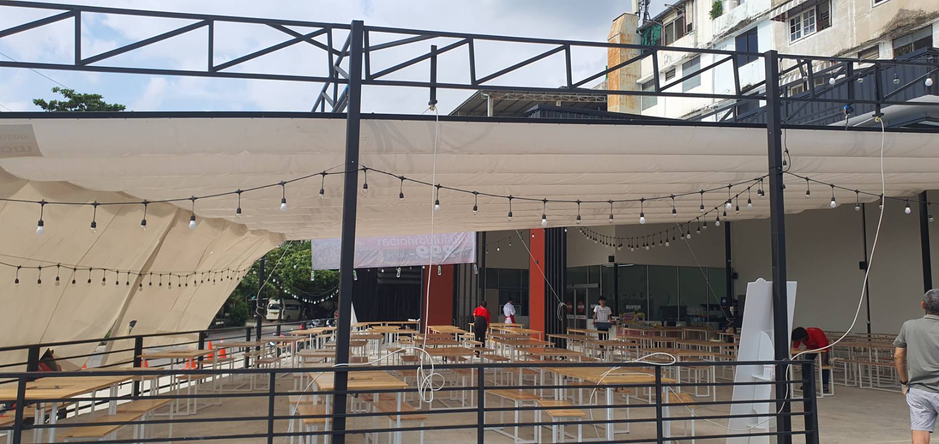 Pabaithai 001(ผ้าใบเลื่อน)