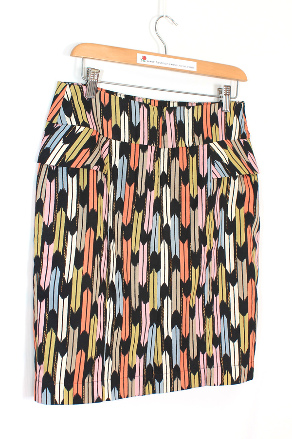 SK-476 กระโปรงทรงสอบ ผ้าคอตต้อนญี่ปุ่นพิมพ์ลายกราฟฟิกหลากสี