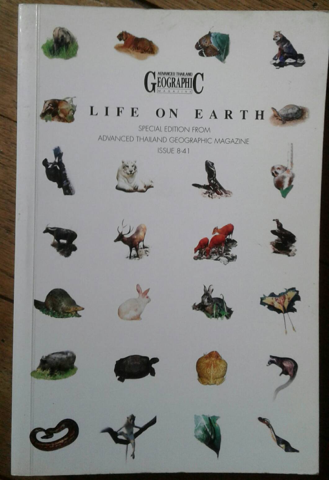 Advanced Thailand Geographic ; LIFE ON EARTH