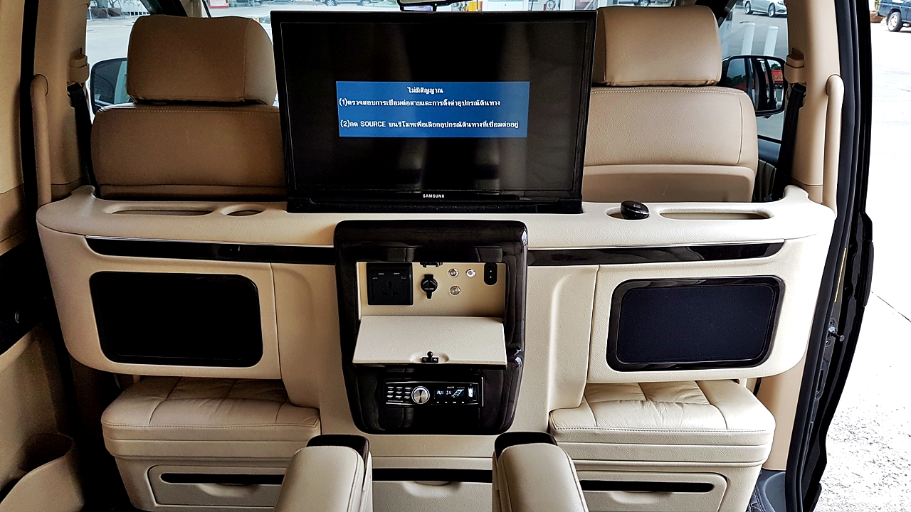 HYUNDAI H-1 DELUXE รถเกาหลี [ เบาะ + คอนโซล + กุหลังคา + พรม ] - ษ 2644