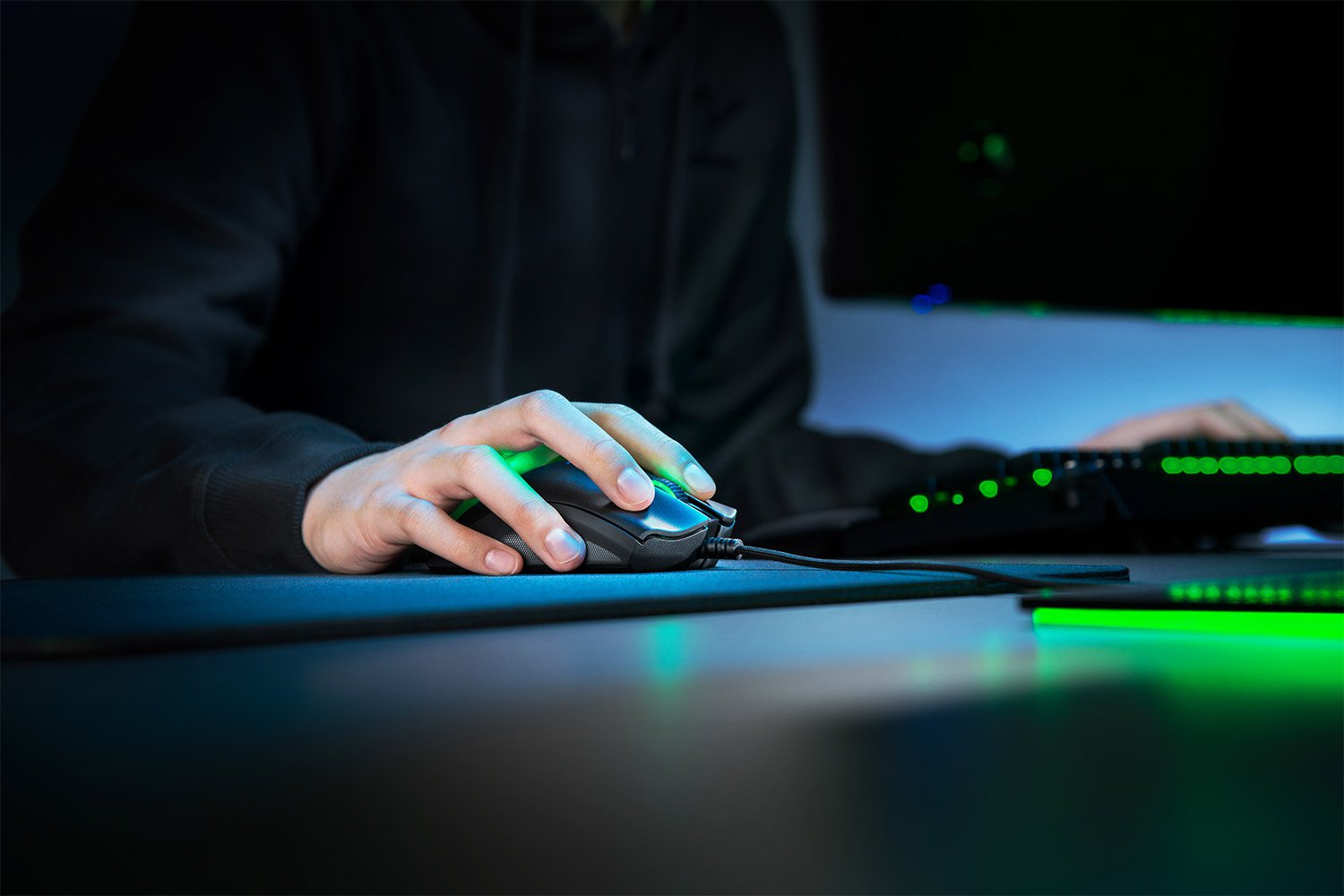 Razer DeathAdder V2 Wired Gaming Mouse with Best-in-class Ergonomics ประกันซินเน็ค