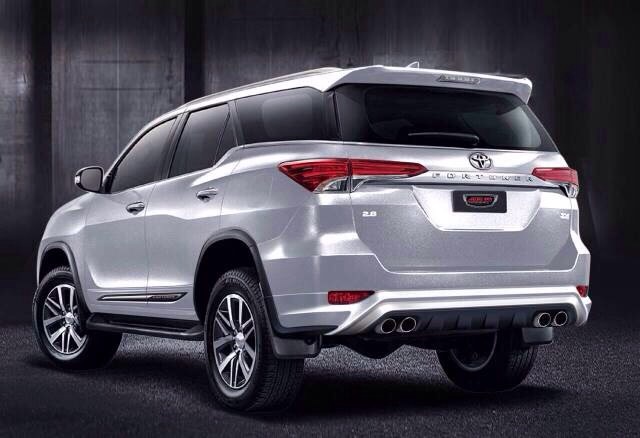 ชุดแต่ง F-SPORT FORTUNER ปี 2015