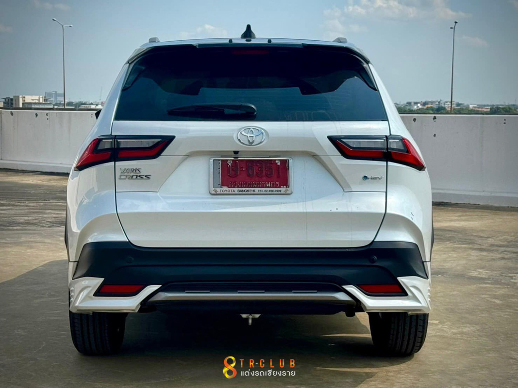 ชุดแต่งสเกิร์ตรอบคัน BK SPORT : YARIS CROSS 2023