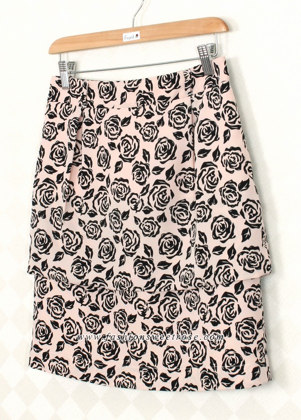 SK-320 กระโปรงแฟชั่น&ทำงาน ทรงสอบ ผ้าวาเลนติโนพิมพ์ลายดอกกุหลาบดำพื้นชมพู ตัวกระโปรงซ้อนกัน 2 ชั้น