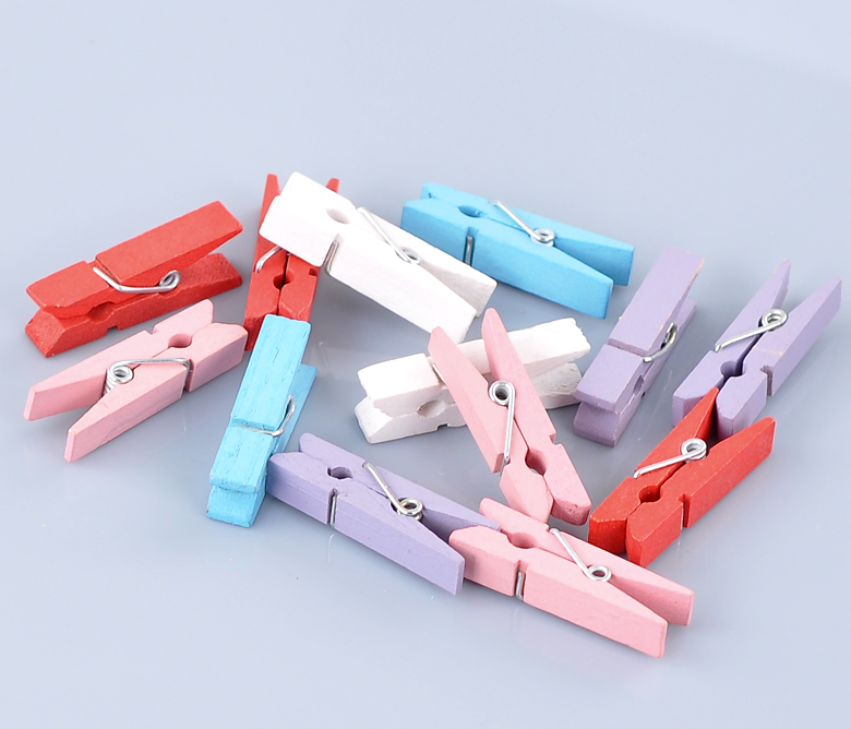 ไม้หนีบผ้าสำหรับหนีบรูป/โน้ต ขนาด 3.5x0.7cm จำนวน 50 อัน