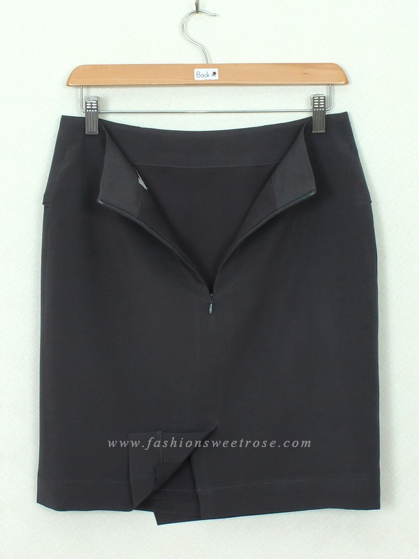 กระโปรงแฟชั่น&ทำงาน กระโปรงทรงสอบ ผ้าไหมอิตาลีสีเทาเข้ม ด้านหน้ากระโปรงดีไซน์เรียบหรู / SK-342