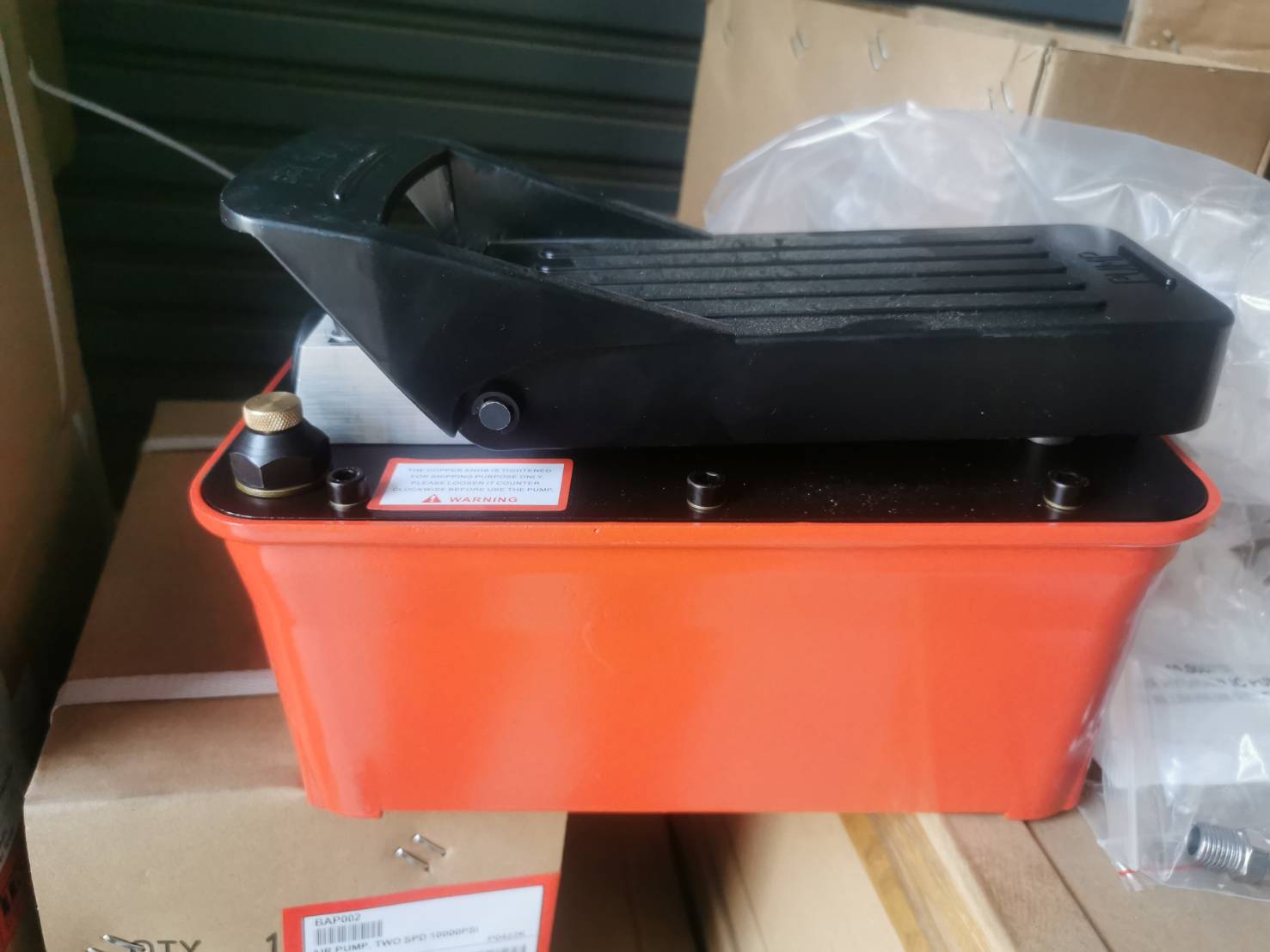 ปั้มไฮดรอลิค(Air Hydraulic Pump)ประเภทลม-ปั๊ม 700bar/10000psi