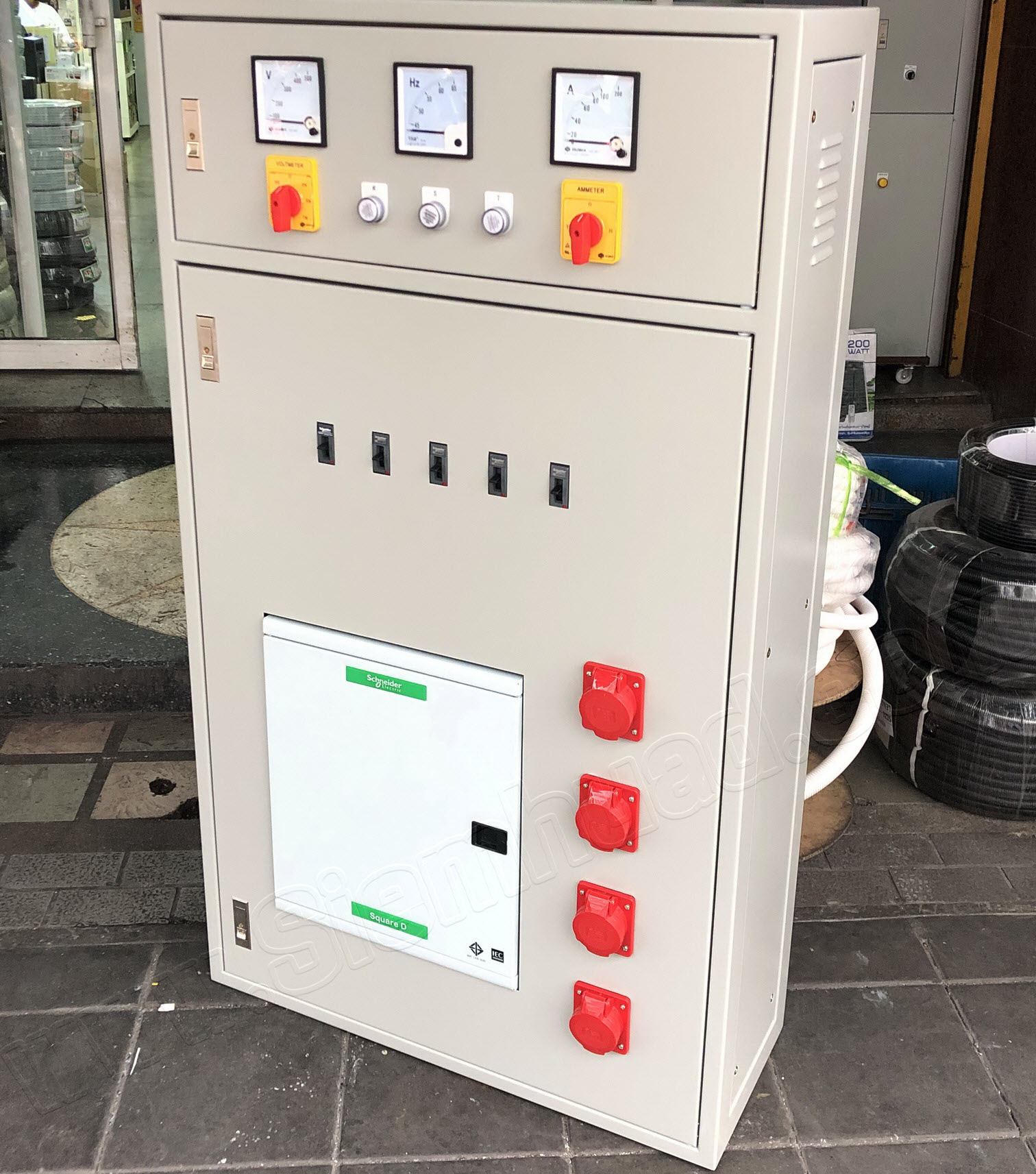 ตู้ไฟสั่งทำ ตู้ไฟปลั๊กเพาเวอร์/ตู้คอนโทรลไฟสนาม (อุปกรณ์ LOAD CENTER MAIN LUG MAIN BREAKER (Schneider Electric), CIRCUIT BREAKER (Schneider), POWER PLUG AND SOCKET, MCB, PHASE PROTECTOR, PANEL METER, SELECTOR SWITCHES, CT.