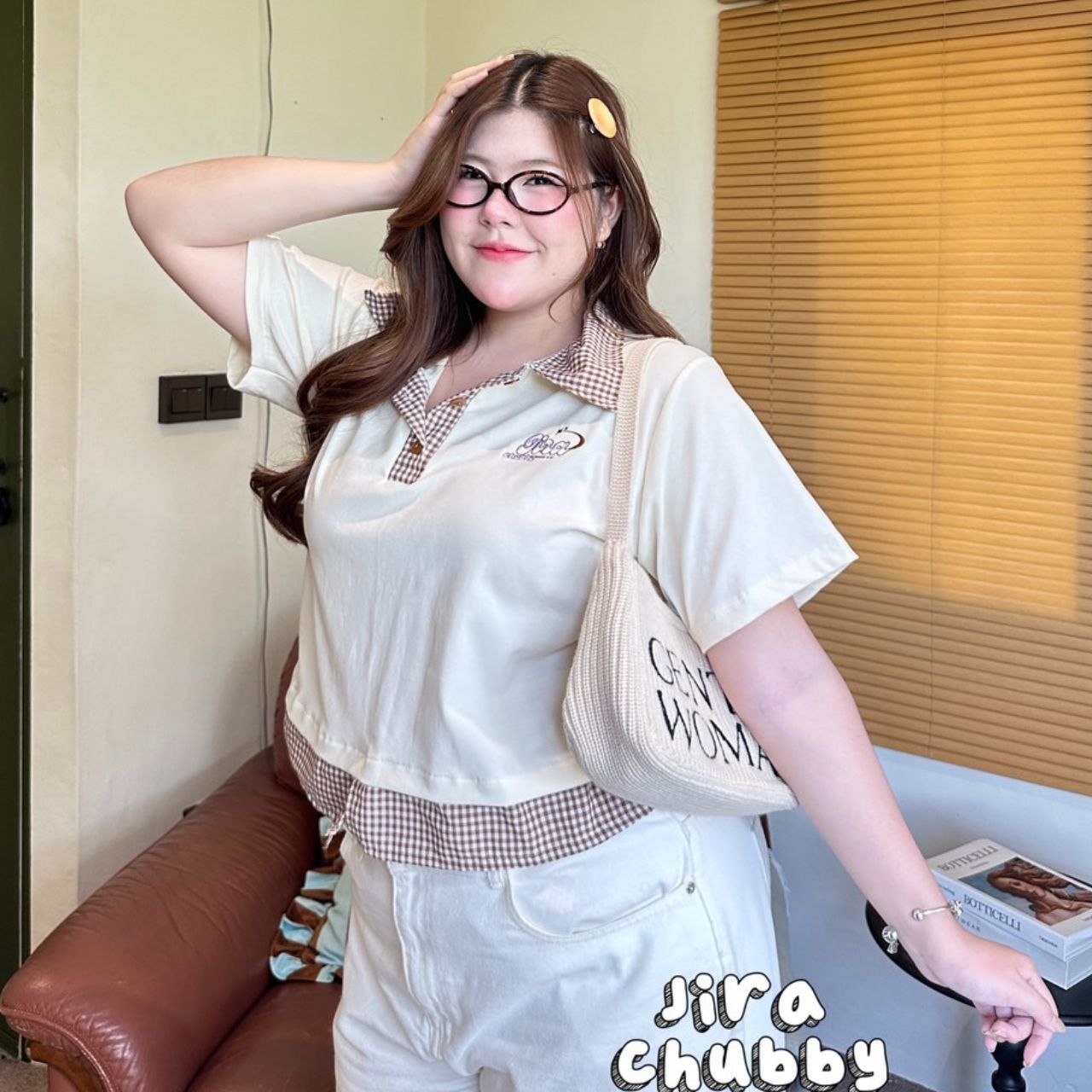 J180 เสื้อโปโล สาวอวบ ตัวเสื้อแต่งสก็อต ผ้ายืดได้เยอะ เทา น้ำเงิน ครีม อก50นิ้ว หน้าผ้า52นิ้ว