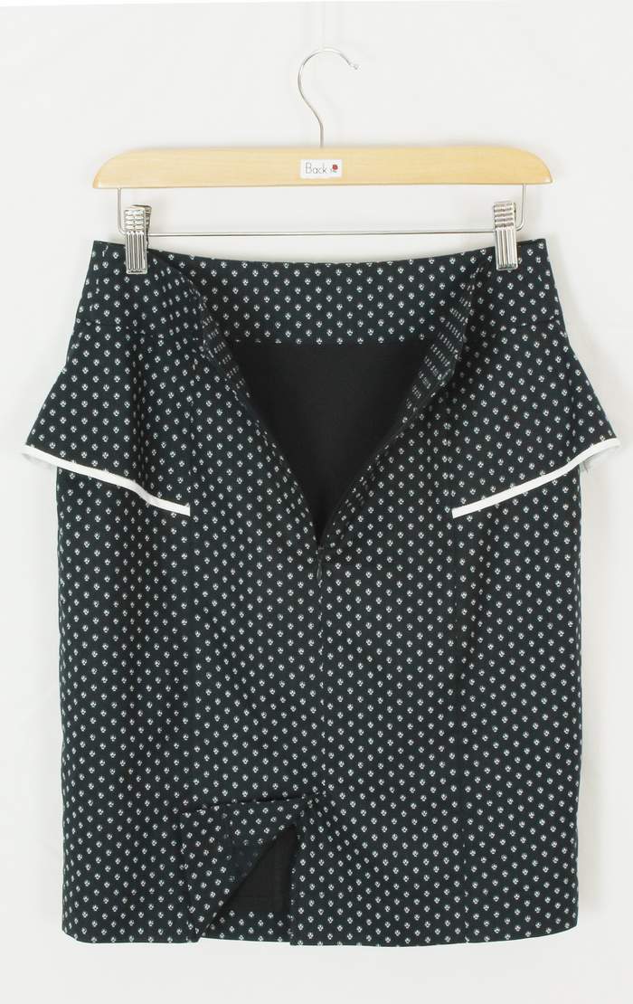 SK-225 กระโปรงแฟชั่น&ทำงาน ทรงสอบแต่งระบาย ผ้าคอตตอนญี่ปุ่นสีน้ำเงินพิมพ์ลายจุดขาว