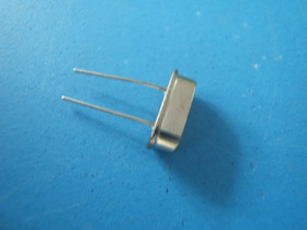 HC49S20000 : 20.000MHz, Low Profile X-tal