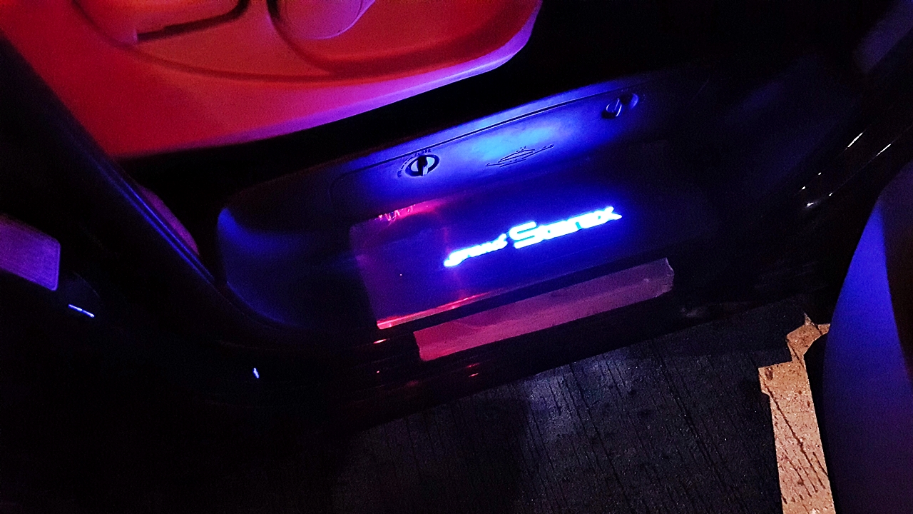 HYUNDAI H-1 DELUXE รถคุณดุล คันที่ 2 [ เบาะ + คอนโซล + ช่วงล่าง + แดมป์ + กุหลังคา + พรม + ล้อ + ประตูท้ายไฟฟ้า ] - นข 1515