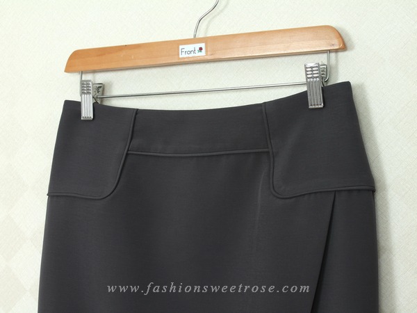 กระโปรงแฟชั่น&ทำงาน กระโปรงทรงสอบ ผ้าไหมอิตาลีสีเทาเข้ม ด้านหน้ากระโปรงดีไซน์เรียบหรู / SK-342