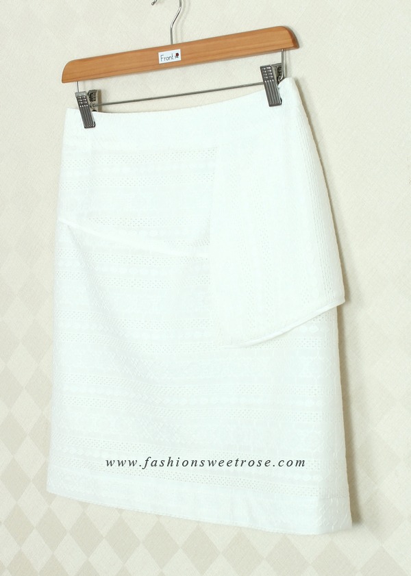 SK-358 กระโปรงทรงเอ ผ้าลูกไม้คอตต้อนญี่ปุ่นสีขาว แต่งกุ้นระบายด้วยผ้าสีขาว