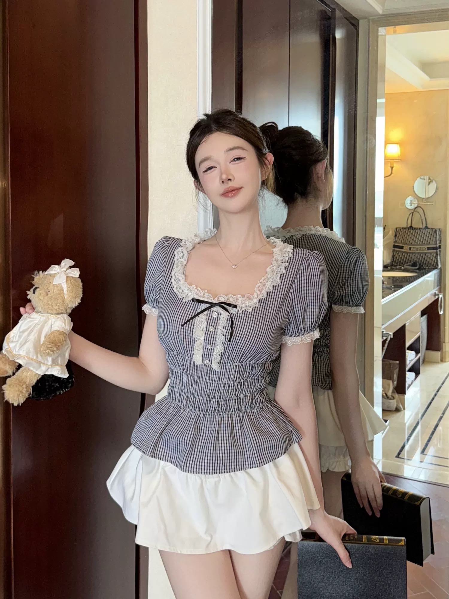 Chunya smock top เสื้อครอปสม็อคเอวแขนสั้น