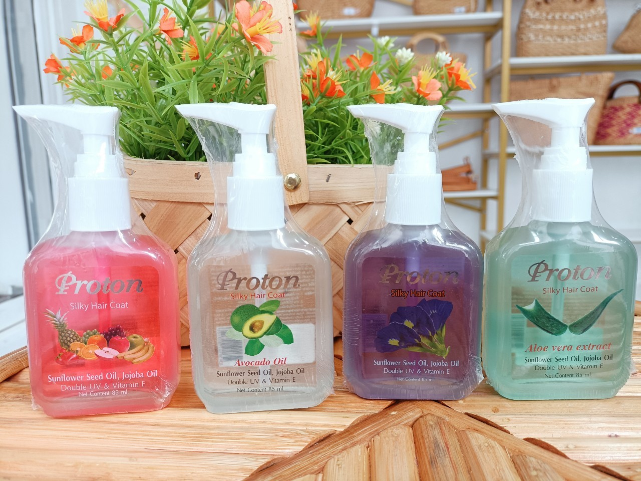 น้ำมันชโลมผม ป้องกันผมแห้ง แตกปลาย Proton Silky Hair Coal