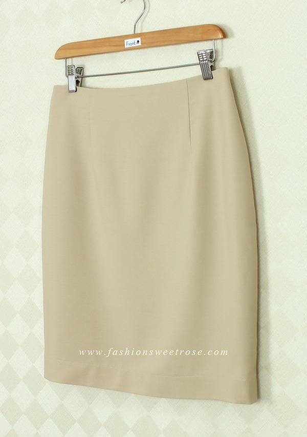 SK-390 กระโปรงแฟชั่น&ทำงาน ทรงดินสอ ผ้า Rose Skinny สีเบจ สไตน์เรียบหรู