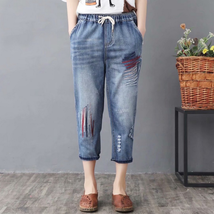 JPNT-006 กางเกงยีนส์ขายาว 5 ส่วน ปักลาย Graphic ดูเท่ห์ เอวยางยืด เนื้อผ้านิ่มไม่หนา