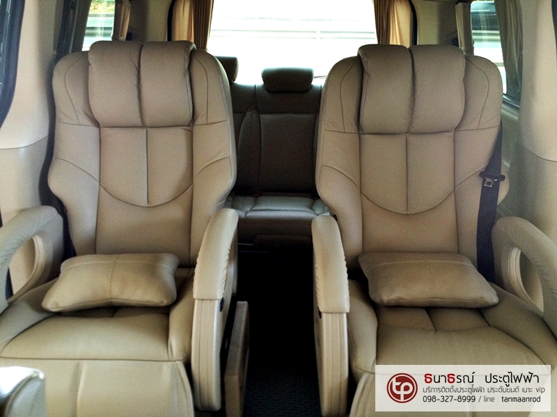 HYUNDAI H-1 ELITE [ประตูไฟฟ้า 2 ข้าง + ผ้าม่าน + เบาะ vip ไฟฟ้า + แปลงเบาะท้ายและลาย] {ก2222}