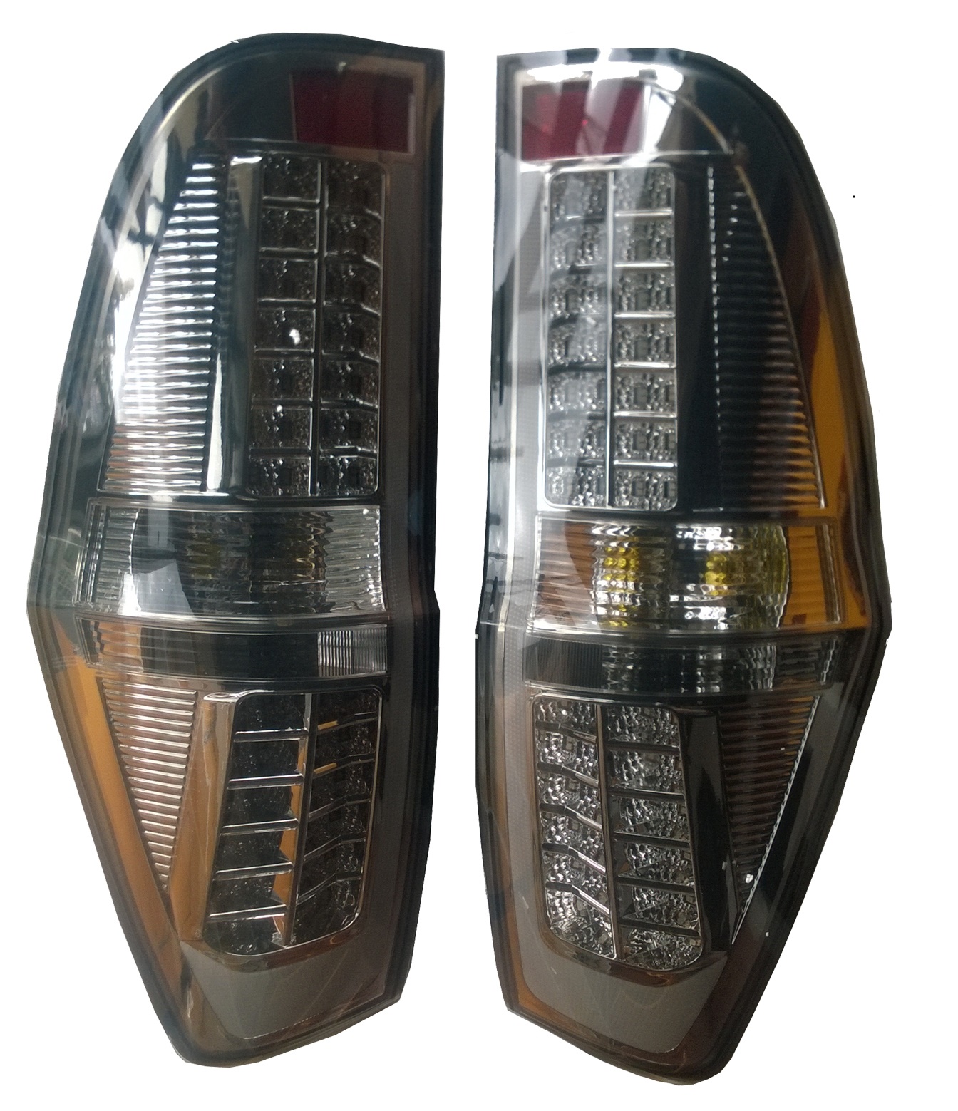 ไฟท้าย LED รถยนต์ฮุนได HYUNDAI H-1 STAREX OEM B