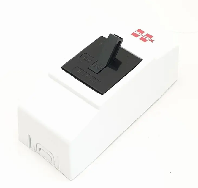 HI-TEK เซฟตี้เบรคเกอร์ HT-28 15A (HCB28015BK)