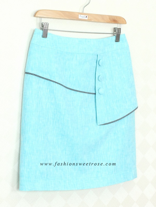 SK-313 กระโปรงทรงเอ ผ้าลินินญี่ปุ่นสีฟ้า แต่งกุ้นระบายด้วยผ้าลายสก๊อต
