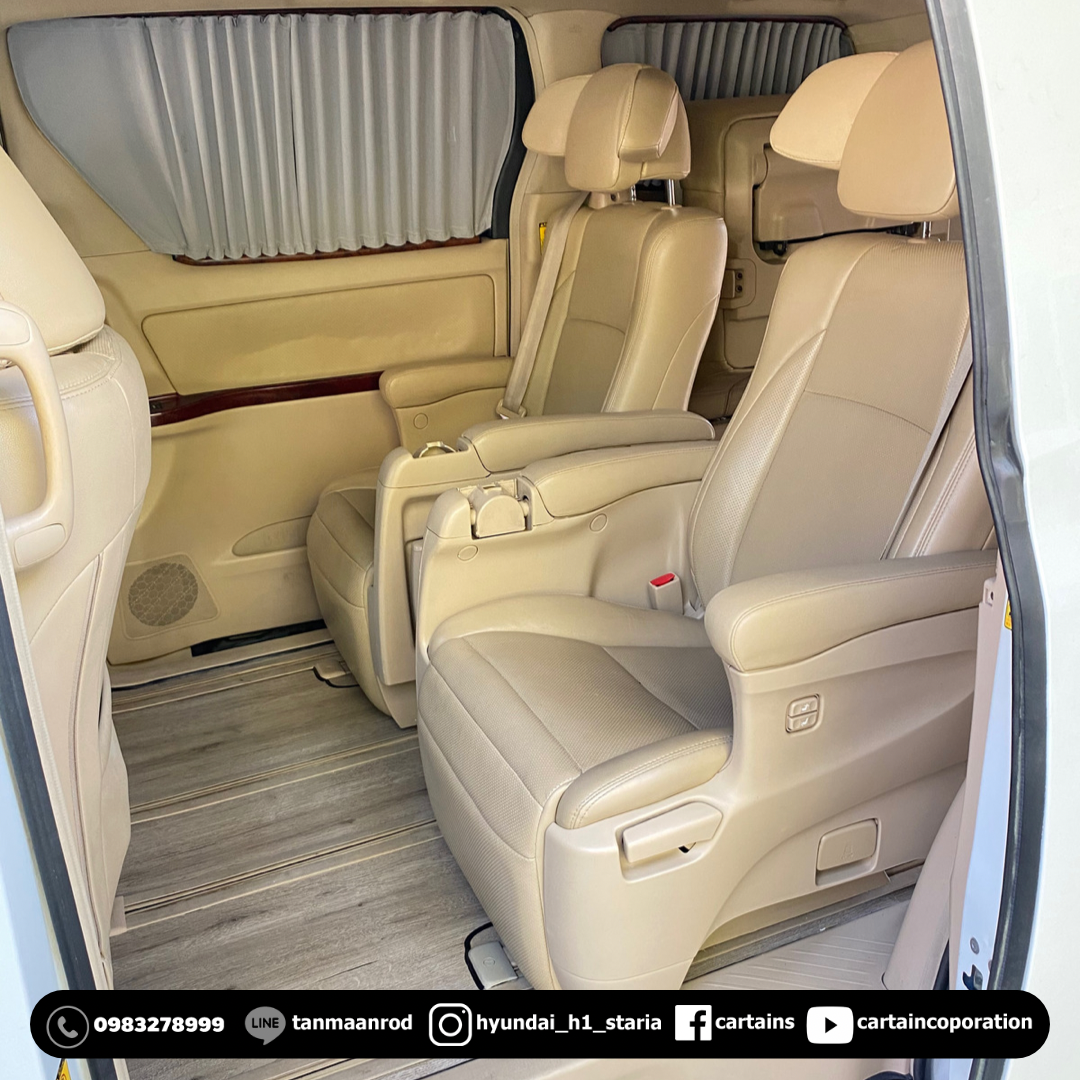 โตโยต้า อัลพาด - ปูพื้นไม้ลามิเนตลายไม้แอช เทา