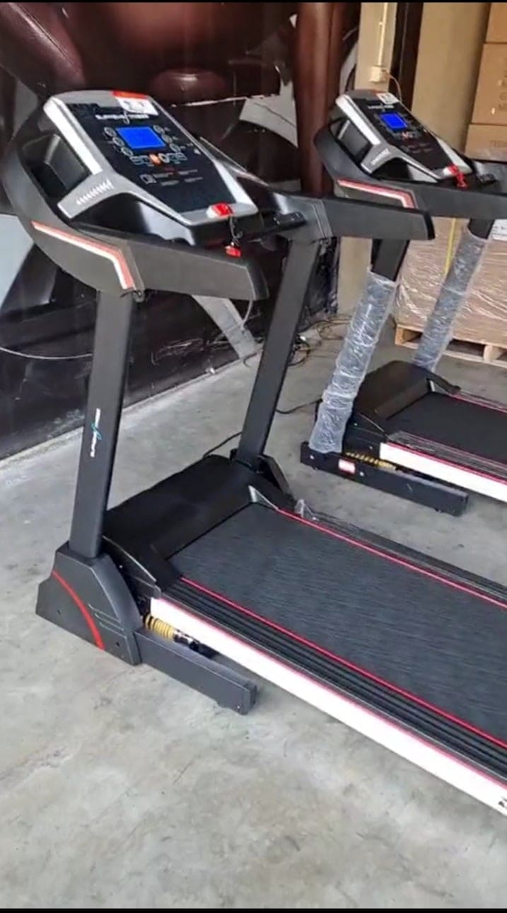 ลู่วิ่งไฟฟ้า Supreme Fitness D100 / 3 HPP