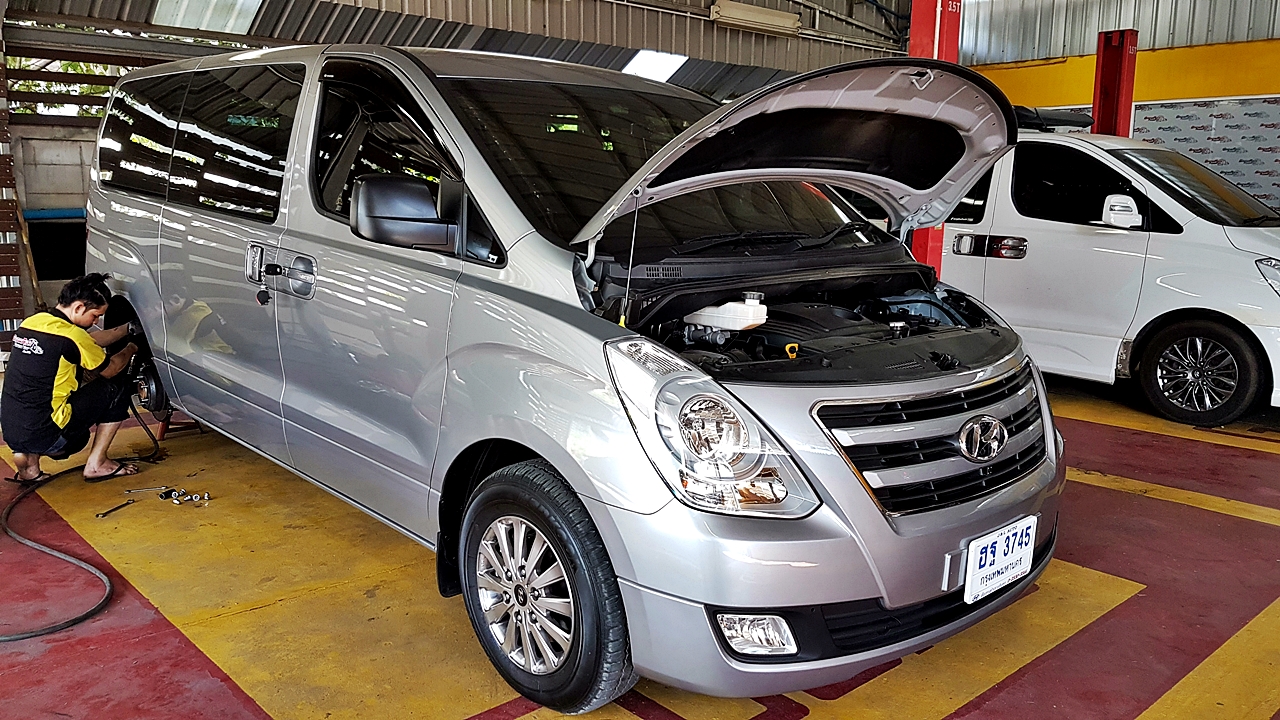 HYUNDAI H-1 TOURING 2016 [ เครื่องเสียง Pioneer + ช่วงล่าง Gooru Grpp ] {ท9486}