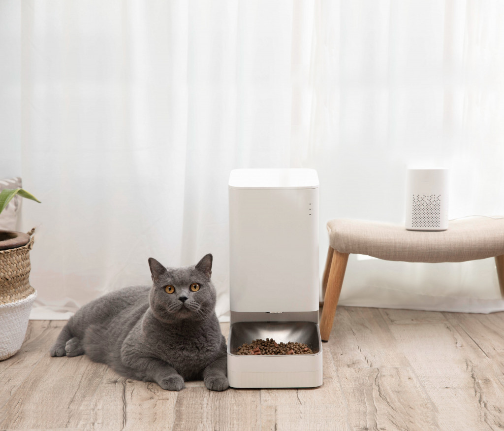 Xiaomi Smart Pet Food Feeder เครื่องให้อาหารสัตว์อัจฉริยะ ผลิตจากสแตนเลส 304 Food grade สินค้ารับประกัน 1 ปี